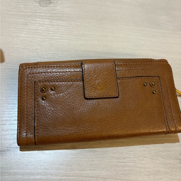 NWT & original box Chloe Brown Leather Wallet. - Picture 5 of 14